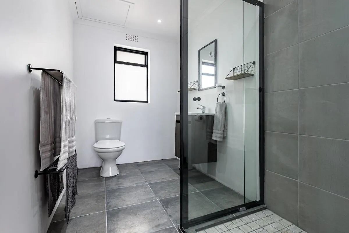 1 Bed Steps Away From Beach With Bbq, Wifi & Parking Hout Bay